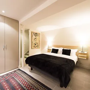 Apartment Up & Down, Paris